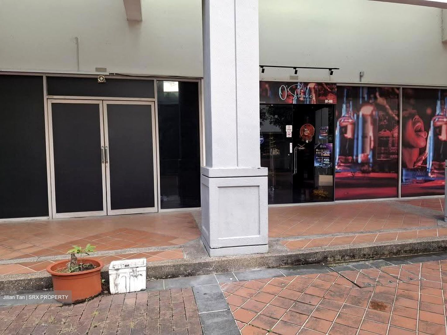 The Riverside Piazza (D1), Retail #631900901